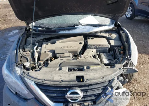 2017 Nissan Altima 2.5 S z USA, uszkodzony, nr VIN 1N4AL3AP2HN366622